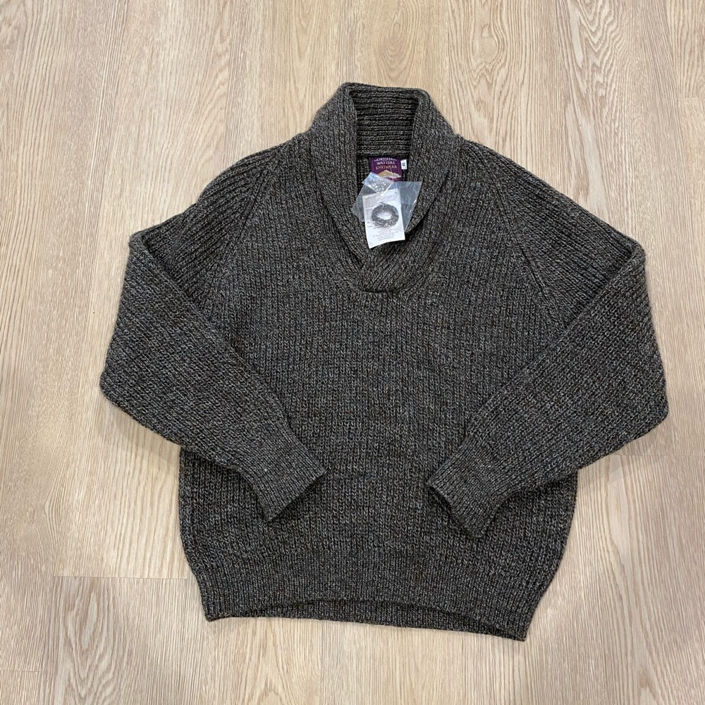 NWT Size 42 Large hand-knit wool sweater